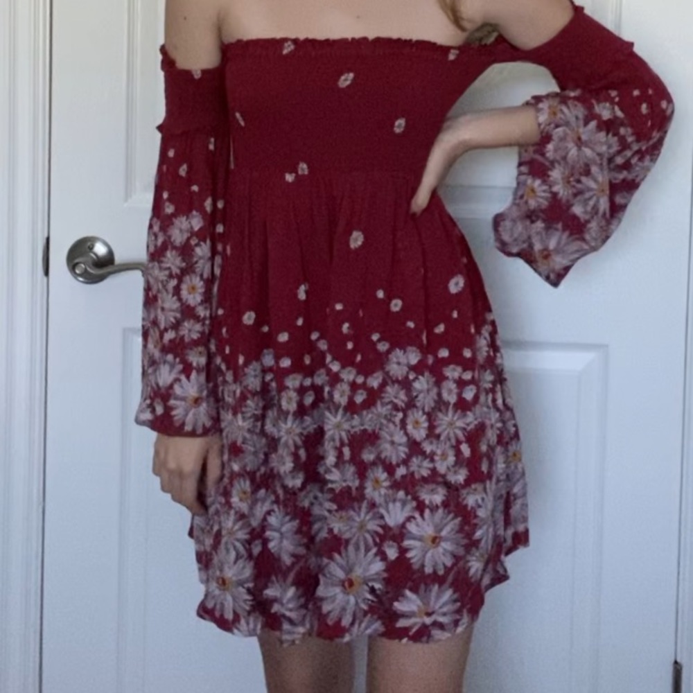 UO FLORAL OFF THE SHOULDER DRESS